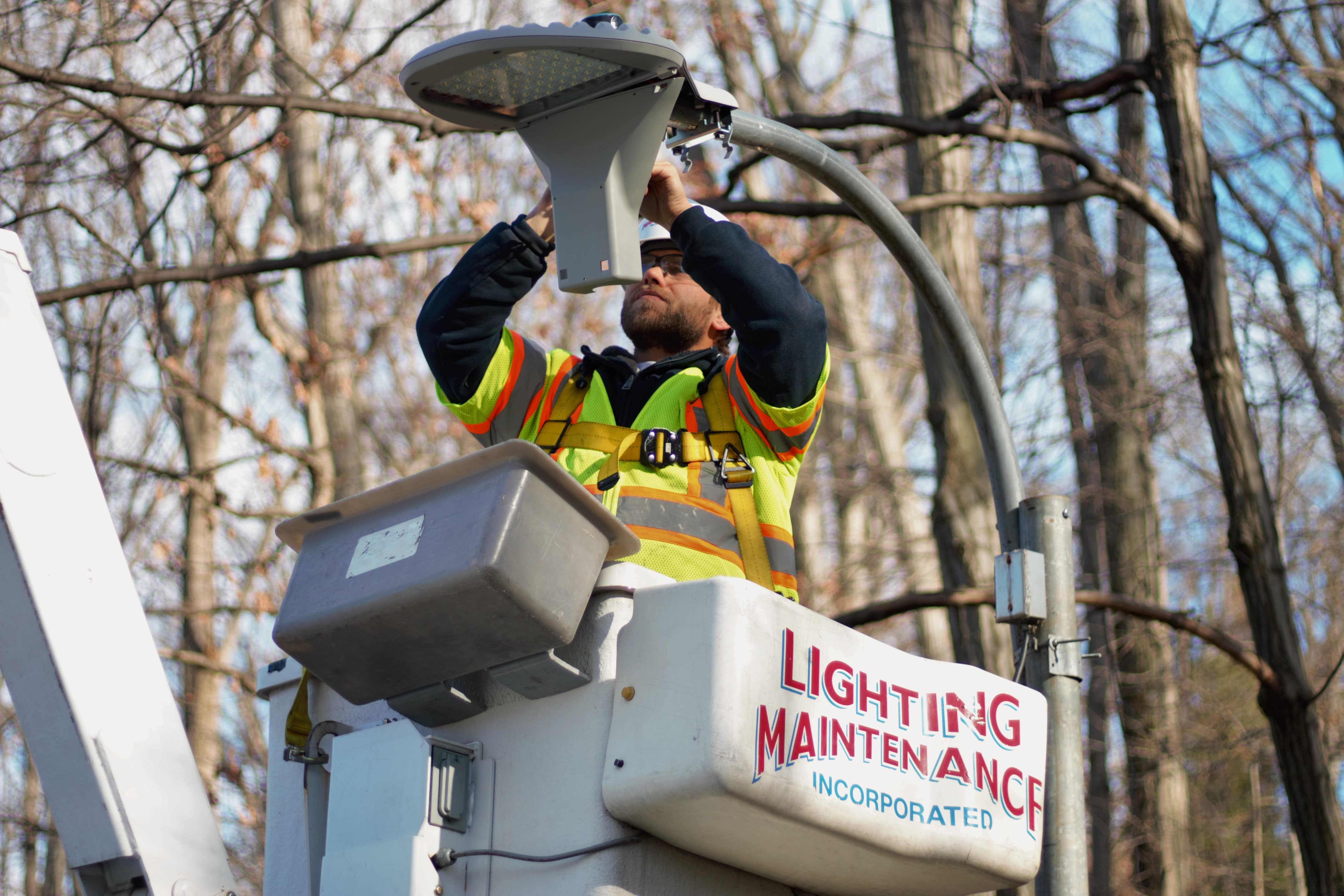 led parking lot light fixtures